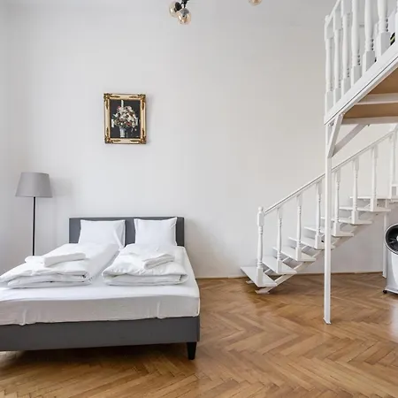 Setting Sun * Budapest